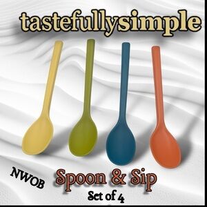 4 Tastefully Simple Sip and Spoon Straws 8" with hole at tip for Milkshakes